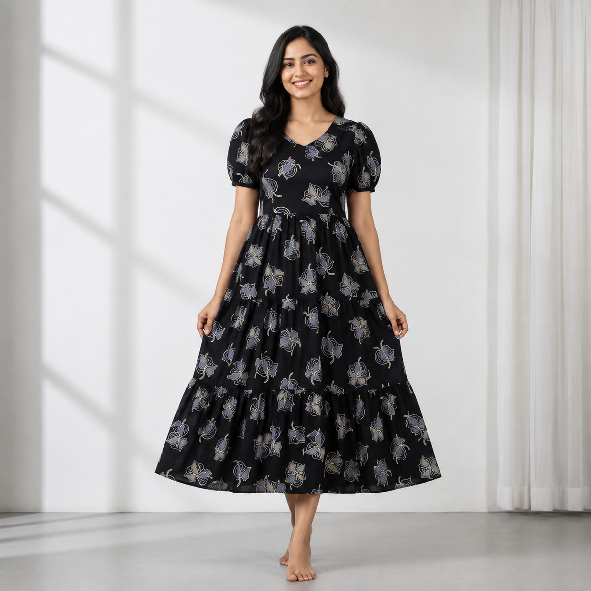 Black Leaves Feeding 4 Tier Maxi (Invisible Zip)