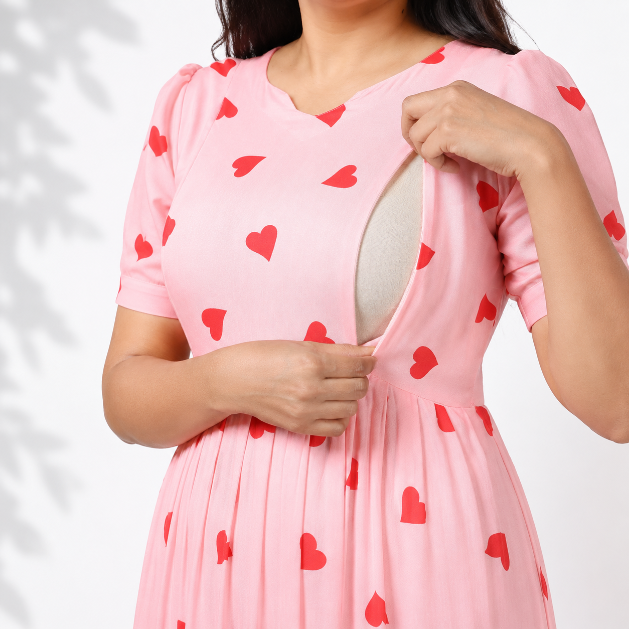 Pink Heart Feeding Maxi (Invisible Zip)